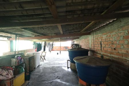Casa à venda com 175m², 3 quartos e 2 vagas Casa à venda com 175m², 3 quartos e 2 vagasTerraço