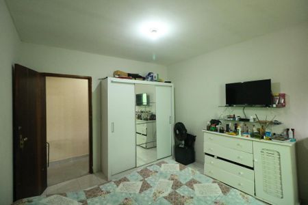 Casa à venda com 175m², 3 quartos e 2 vagas Casa à venda com 175m², 3 quartos e 2 vagasQuarto