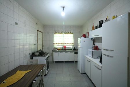 Casa à venda com 175m², 3 quartos e 2 vagas Casa à venda com 175m², 3 quartos e 2 vagasCozinha
