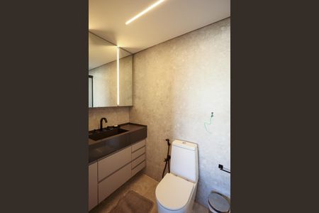 Apartamento para alugar com 188m², 2 quartos e 3 vagasBanheiro da Suíte 1