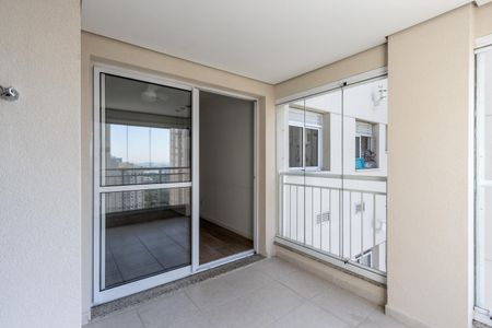 Apartamento para alugar com 66m², 2 quartos e 1 vaga Apartamento para alugar com 66m², 2 quartos e 1 vagaVaranda