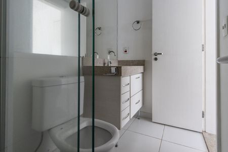 Apartamento para alugar com 66m², 2 quartos e 1 vaga Apartamento para alugar com 66m², 2 quartos e 1 vagaQuarto 1 - Banheiro da Suite