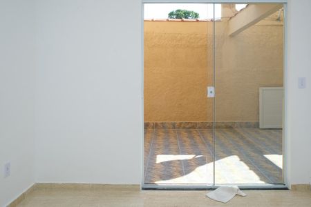 Sala de kitnet/studio para alugar com 2 quartos, 65m² em Vila Emil, Mesquita