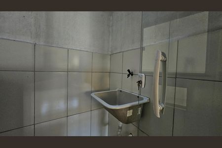 Área de serviço  de apartamento para alugar com 2 quartos, 65m² em Vila Emil, Mesquita