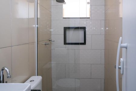 Studio para alugar com 65m², 2 quartos e sem vaga Studio para alugar com 65m², 2 quartos e sem vagaBanheiro