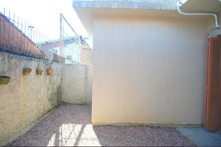 Casa à venda com 75m², 3 quartos e 2 vagasQuintal
