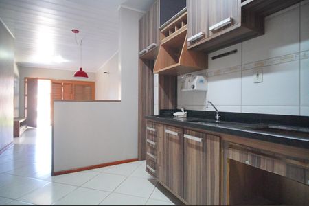 Casa à venda com 75m², 3 quartos e 2 vagasCozinha