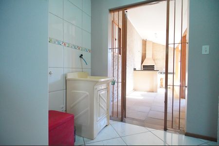Casa à venda com 75m², 3 quartos e 2 vagasÁrea de Serviço