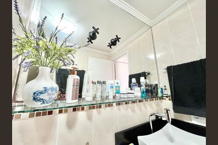 Apartamento à venda com 74m², 3 quartos e 2 vagasBanheiro da Suíte 3