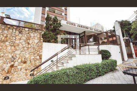 Apartamento à venda com 74m², 3 quartos e 2 vagasFachada