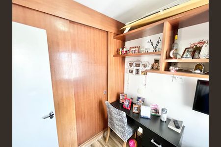 Apartamento à venda com 74m², 3 quartos e 2 vagasQuarto 2 Suíte