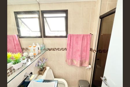 Apartamento à venda com 74m², 3 quartos e 2 vagasBanheiro da Suíte 1/2