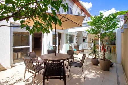 Casa de condomínio à venda com 470m², 4 quartos e 6 vagas Casa de condomínio à venda com 470m², 4 quartos e 6 vagasFoto 85