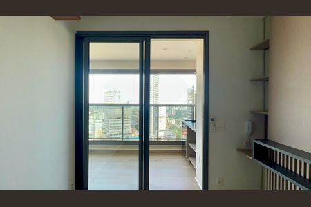 Apartamento para alugar com 70m², 2 quartos e 1 vaga Apartamento para alugar com 70m², 2 quartos e 1 vagaVaranda