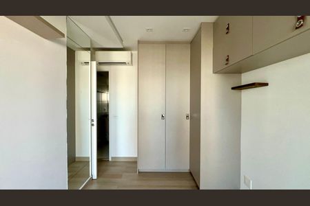Apartamento para alugar com 70m², 2 quartos e 1 vaga Apartamento para alugar com 70m², 2 quartos e 1 vagaSuite