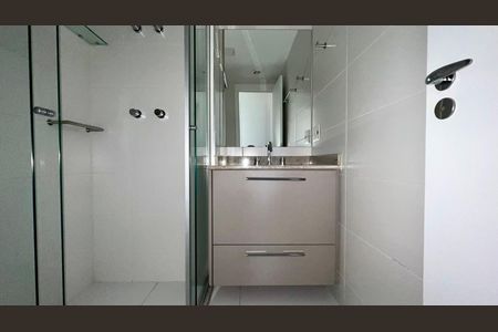 Apartamento para alugar com 70m², 2 quartos e 1 vaga Apartamento para alugar com 70m², 2 quartos e 1 vagaBanheiro