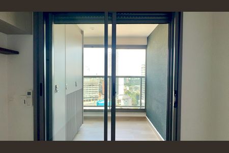 Apartamento para alugar com 70m², 2 quartos e 1 vaga Apartamento para alugar com 70m², 2 quartos e 1 vagaVaranda da Suite