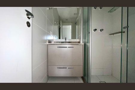 Apartamento para alugar com 70m², 2 quartos e 1 vaga Apartamento para alugar com 70m², 2 quartos e 1 vagaBanheiro da Suíte