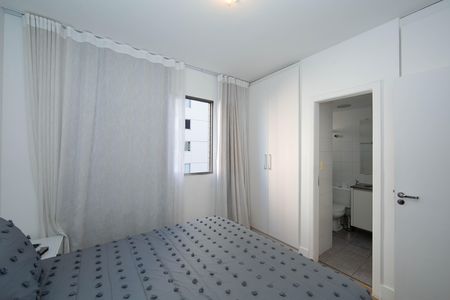 Apartamento à venda com 78m², 2 quartos e 2 vagas Apartamento à venda com 78m², 2 quartos e 2 vagasQUARTO2