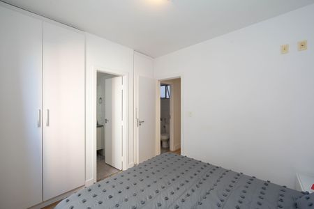 Apartamento à venda com 78m², 2 quartos e 2 vagas Apartamento à venda com 78m², 2 quartos e 2 vagasQUARTO2