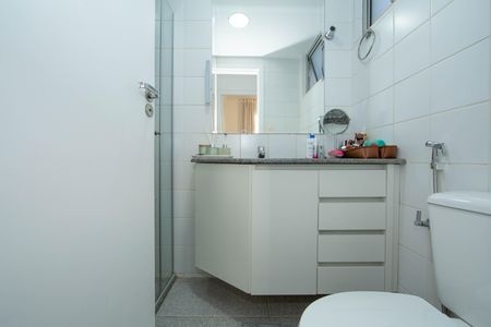 Apartamento à venda com 78m², 2 quartos e 2 vagas Apartamento à venda com 78m², 2 quartos e 2 vagasBANHEIRO2