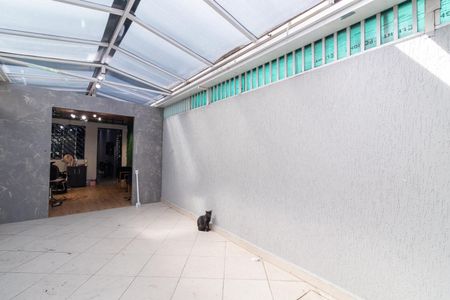 Casa à venda com 126m², 2 quartos e 2 vagas Casa à venda com 126m², 2 quartos e 2 vagasGaragem
