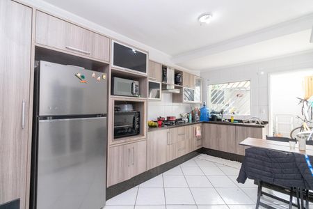 Casa à venda com 126m², 2 quartos e 2 vagas Casa à venda com 126m², 2 quartos e 2 vagasCozinha