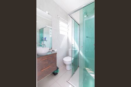 Casa à venda com 126m², 2 quartos e 2 vagas Casa à venda com 126m², 2 quartos e 2 vagasBanheiro Quarto 1 - Suíte