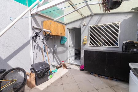 Casa à venda com 126m², 2 quartos e 2 vagas Casa à venda com 126m², 2 quartos e 2 vagasÁrea de Serviço