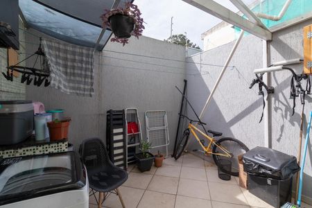 Casa à venda com 126m², 2 quartos e 2 vagas Casa à venda com 126m², 2 quartos e 2 vagasÁrea de Serviço