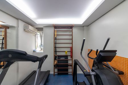 Apartamento para alugar com 82m², 2 quartos e 2 vagas Apartamento para alugar com 82m², 2 quartos e 2 vagasÁrea comum - Academia