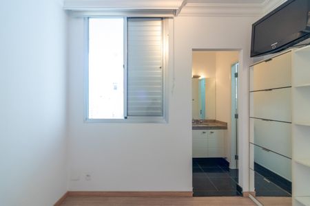 Apartamento para alugar com 82m², 2 quartos e 2 vagas Apartamento para alugar com 82m², 2 quartos e 2 vagasSuíte 1