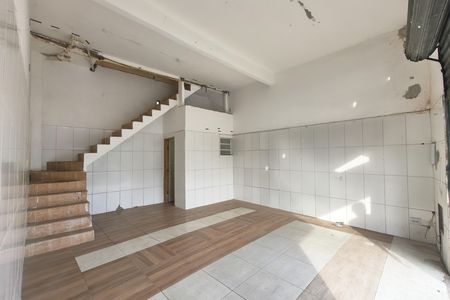 Casa para alugar com 60m², 0 quarto e 1 vaga Casa para alugar com 60m², 0 quarto e 1 vagaGaragem