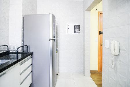 Apartamento à venda com 60m², 2 quartos e 1 vaga Apartamento à venda com 60m², 2 quartos e 1 vagaCozinha e Área de Serviço