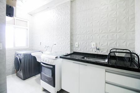 Apartamento à venda com 60m², 2 quartos e 1 vaga Apartamento à venda com 60m², 2 quartos e 1 vagaCozinha e Área de Serviço