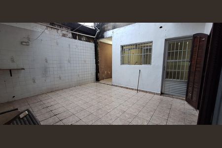 Casa para alugar com 90m², 2 quartos e 1 vaga Casa para alugar com 90m², 2 quartos e 1 vagaQuintal
