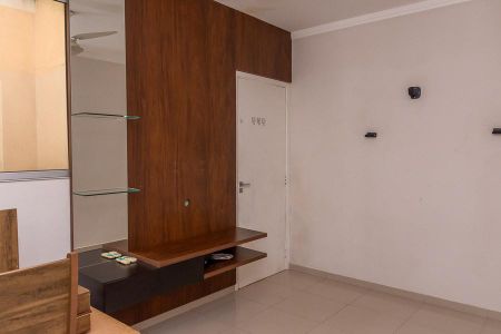 Sala de apartamento para alugar com 2 quartos, 70m² em Loteamento Industrial Machadinho, Americana