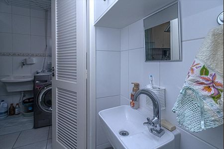 Apartamento à venda com 60m², 2 quartos e 1 vaga Apartamento à venda com 60m², 2 quartos e 1 vagabanheiro na área de serviço_3
