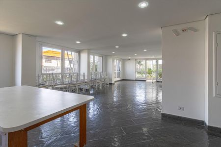 Apartamento à venda com 60m², 2 quartos e 1 vaga Apartamento à venda com 60m², 2 quartos e 1 vagasalão de festas_4