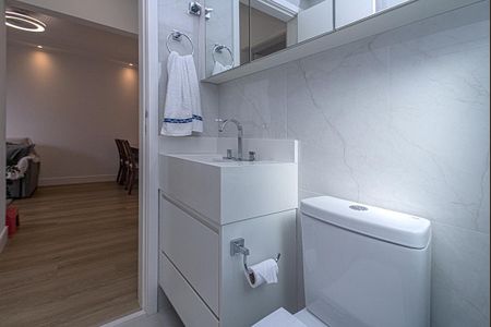 Apartamento à venda com 60m², 2 quartos e 1 vaga Apartamento à venda com 60m², 2 quartos e 1 vagabanheiro social_3