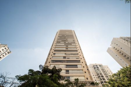 Apartamento à venda com 104m², 2 quartos e 2 vagasFachada