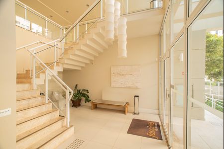 Apartamento à venda com 104m², 2 quartos e 2 vagasHall social