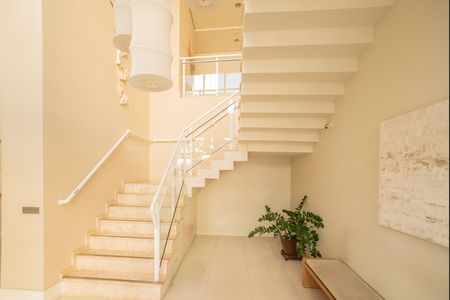 Apartamento à venda com 104m², 2 quartos e 2 vagasHall social