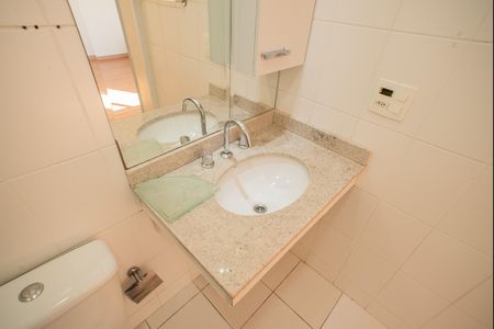 Apartamento à venda com 104m², 2 quartos e 2 vagasBanheiro da Suíte 2