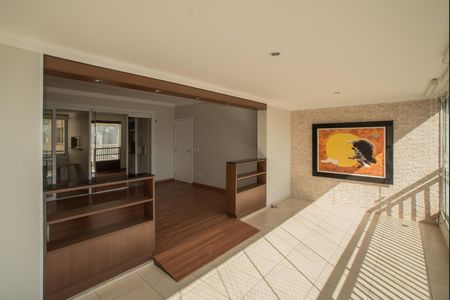 Apartamento à venda com 104m², 2 quartos e 2 vagasVaranda