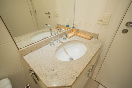 Apartamento à venda com 104m², 2 quartos e 2 vagasBanheiro social/Banheiro da Suíte 1
