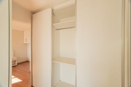 Apartamento à venda com 104m², 2 quartos e 2 vagasSuíte 2 - Closet