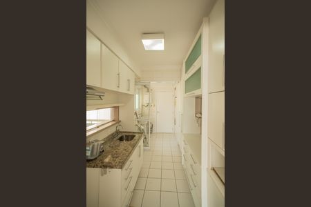 Apartamento à venda com 104m², 2 quartos e 2 vagasCozinha