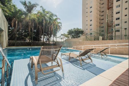 Apartamento à venda com 104m², 2 quartos e 2 vagasÁrea comum - Piscina