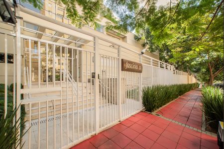 Apartamento à venda com 104m², 2 quartos e 2 vagasFrente